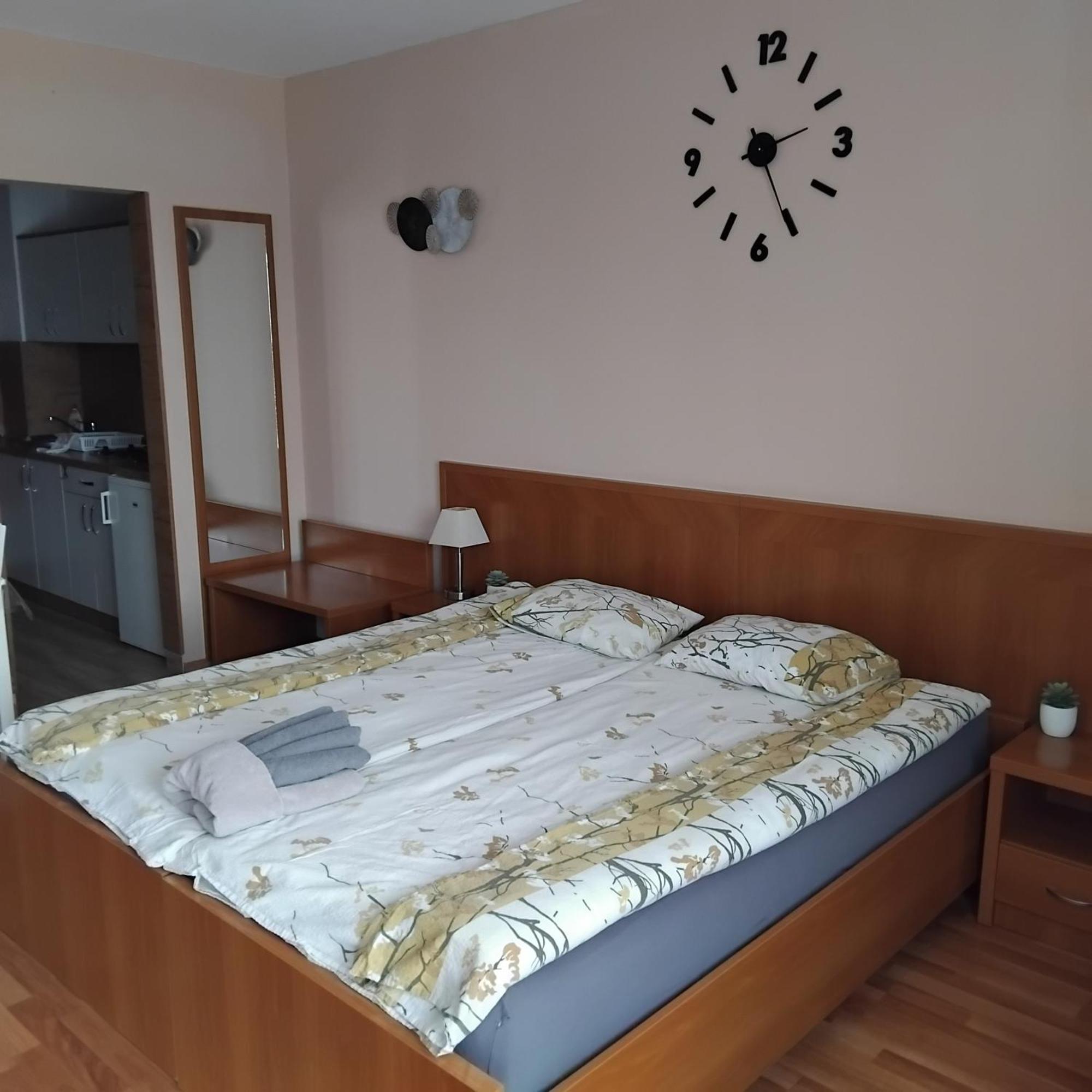 Luxory & Homestay